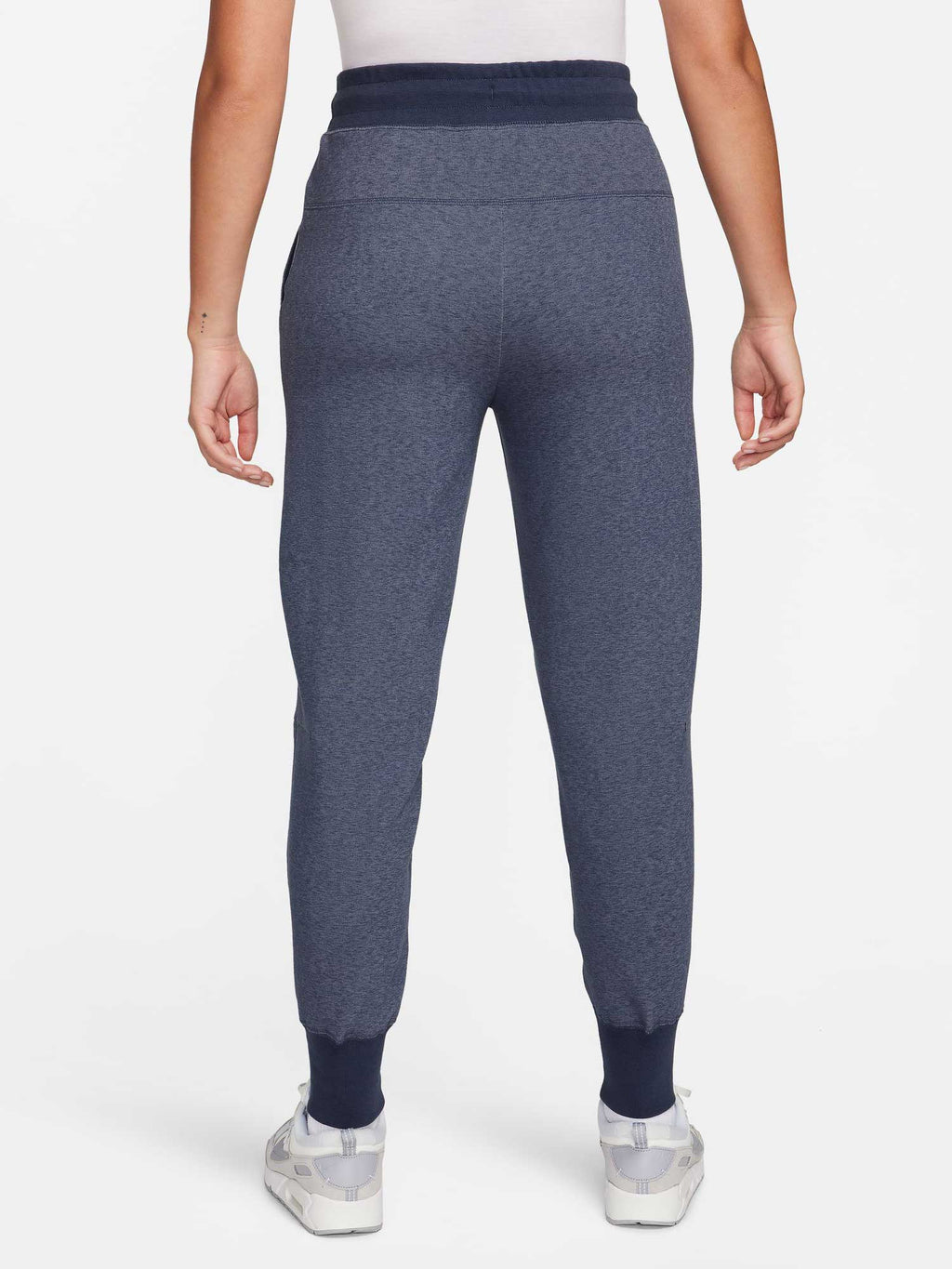 NIKE Спортно долнище FCB WNSW TCHFLC ESSNTLHRPNT 3R