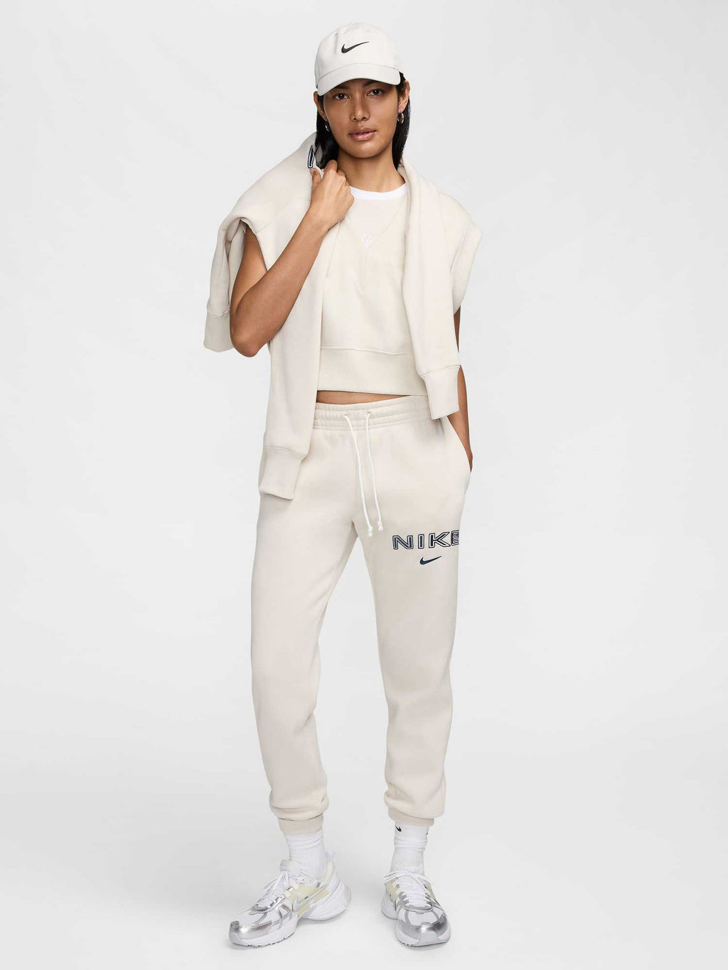 NIKE Спортно долнище W NSW PHNX FLC MR STD LOGO PNT