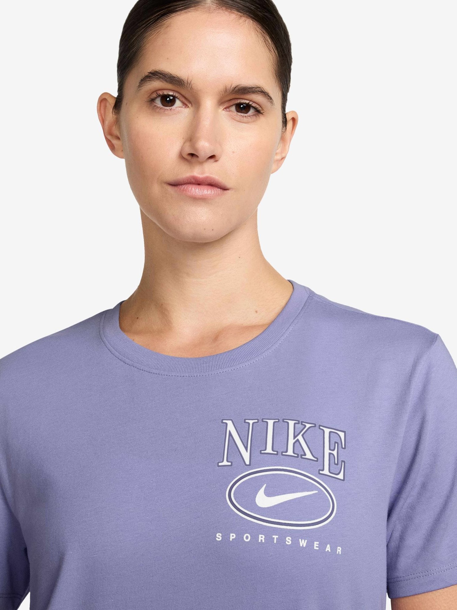 NIKE Тениска W NSW CLUB SS TEE CC