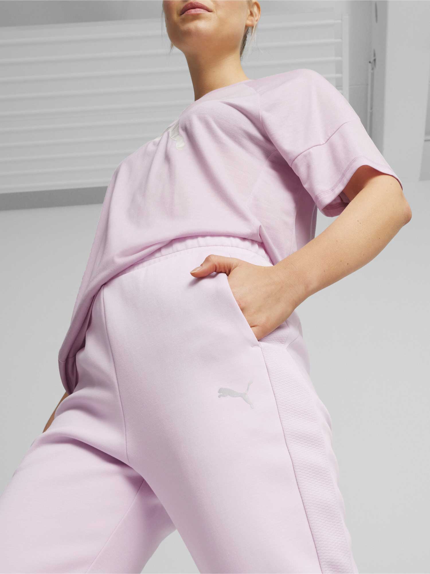 PUMA Спортно долнище EVOSTRIPE High-Waist Pants