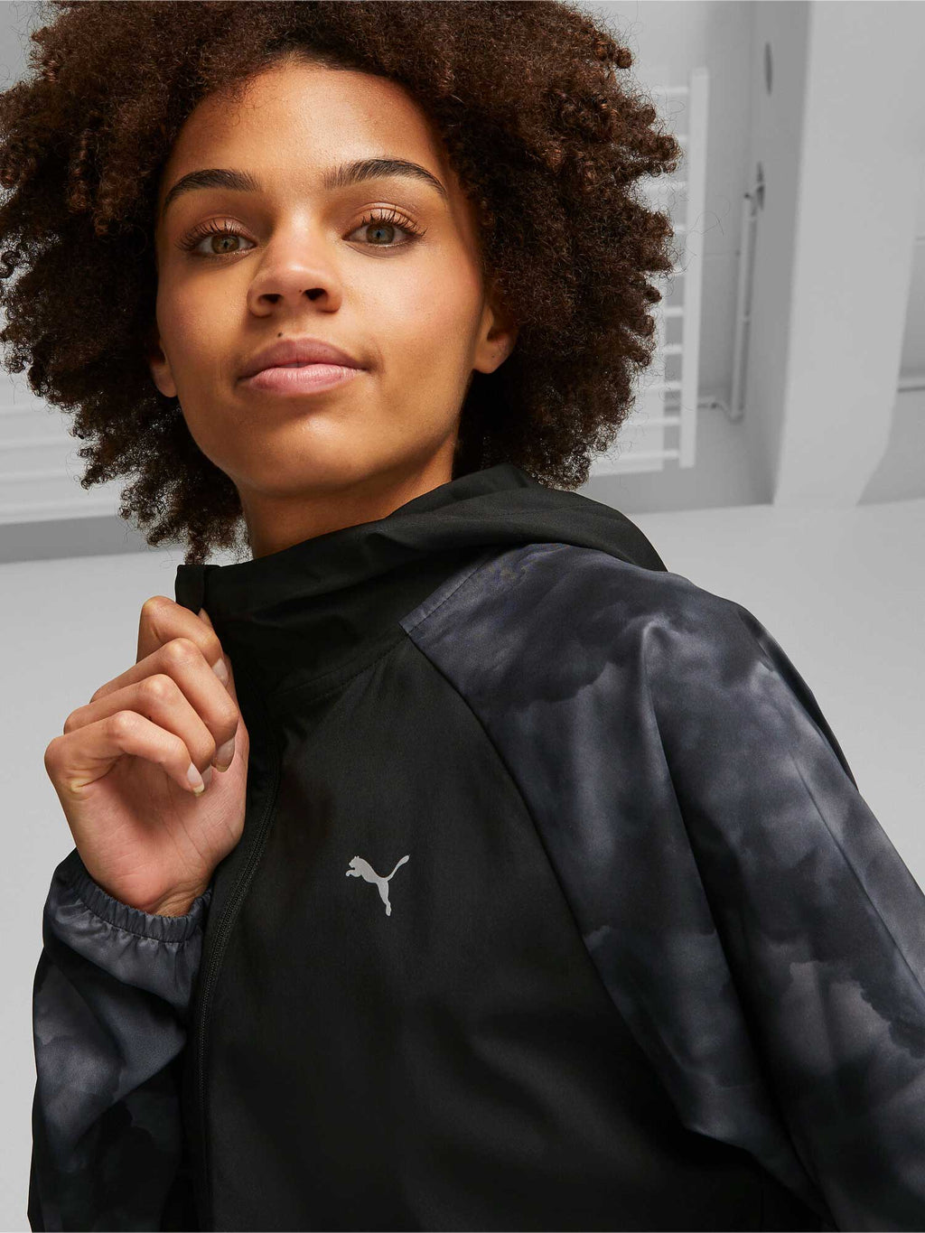 PUMA Яке RUN FAVORITE AOP WOVEN JACKET W