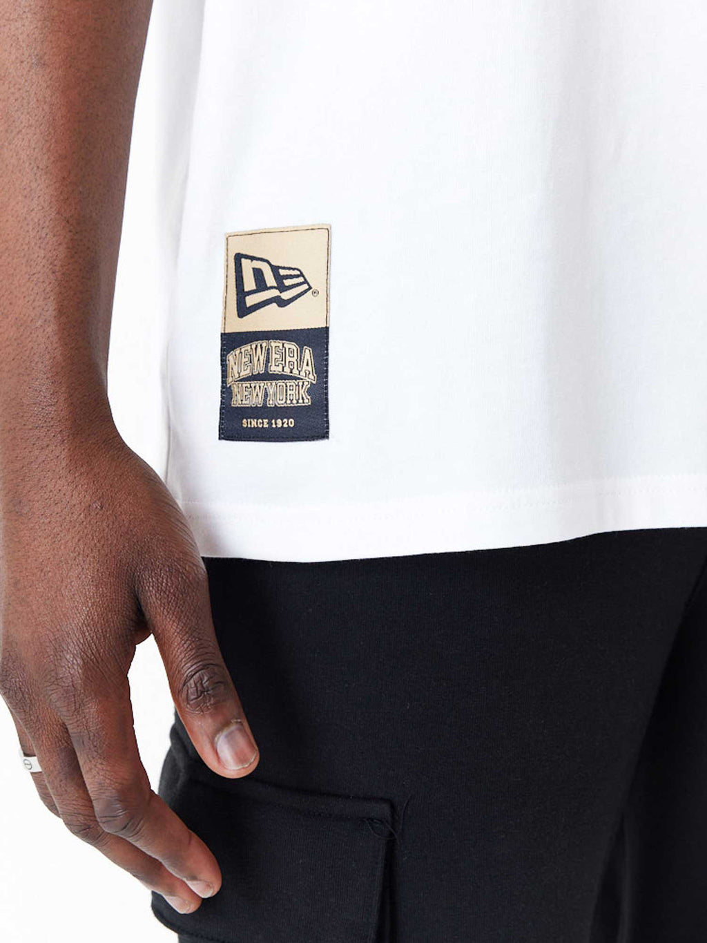 NEW ERA Тениска NE STICKER OS TEE