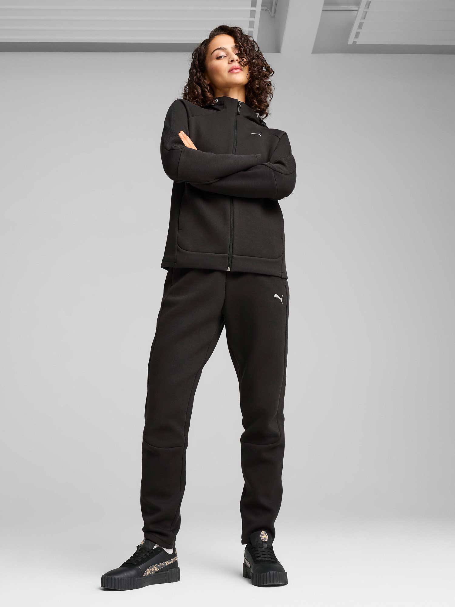PUMA Спортно долнище EVOSTRIPE Sweatpants DK op