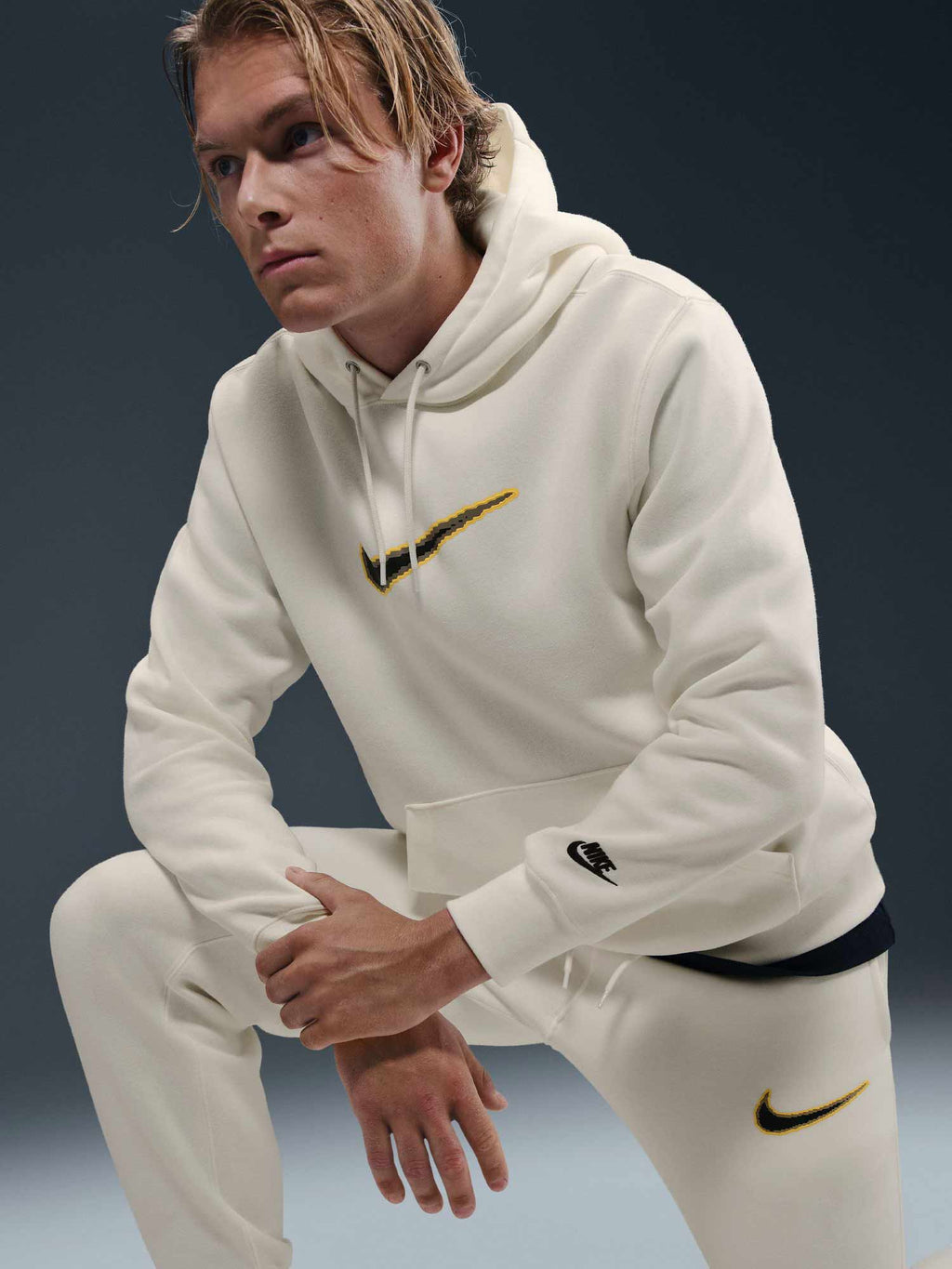 NIKE Спортно долнище M NK CLUB BB JGGR NEO VARSITY