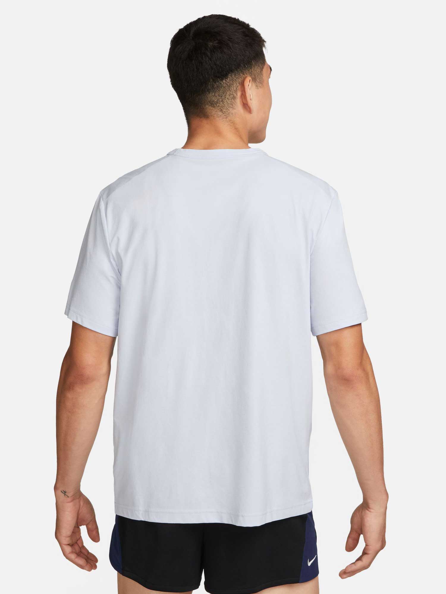 NIKE Тениска M NK DF TRACK CLUB HYVERSE SS