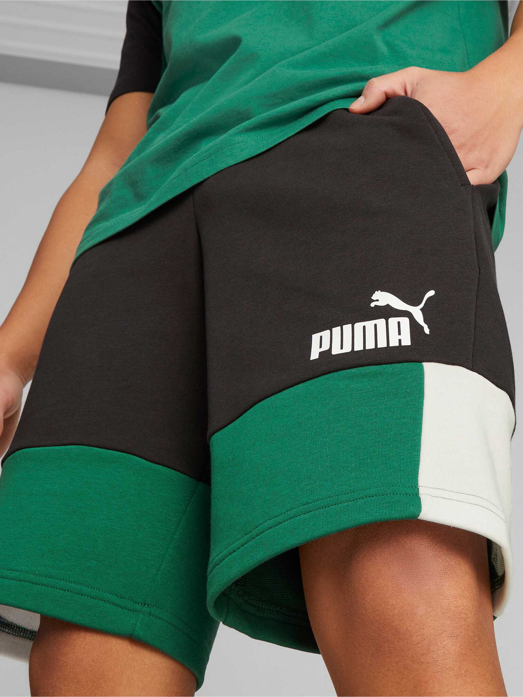 PUMA Къси панталони ESS+ Blocks 10 TR