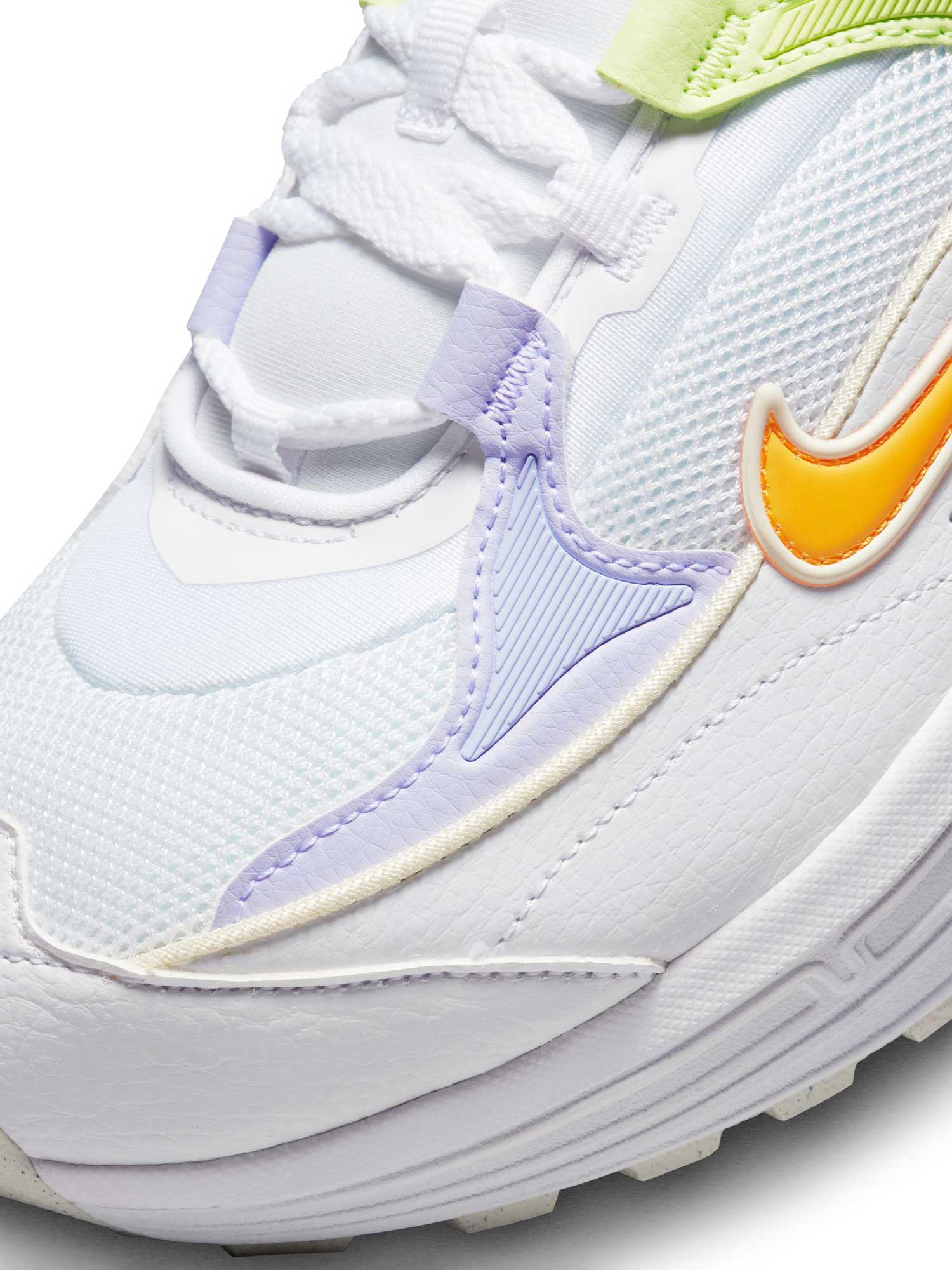 NIKE Обувки WMNS AIR MAX BLISS NN