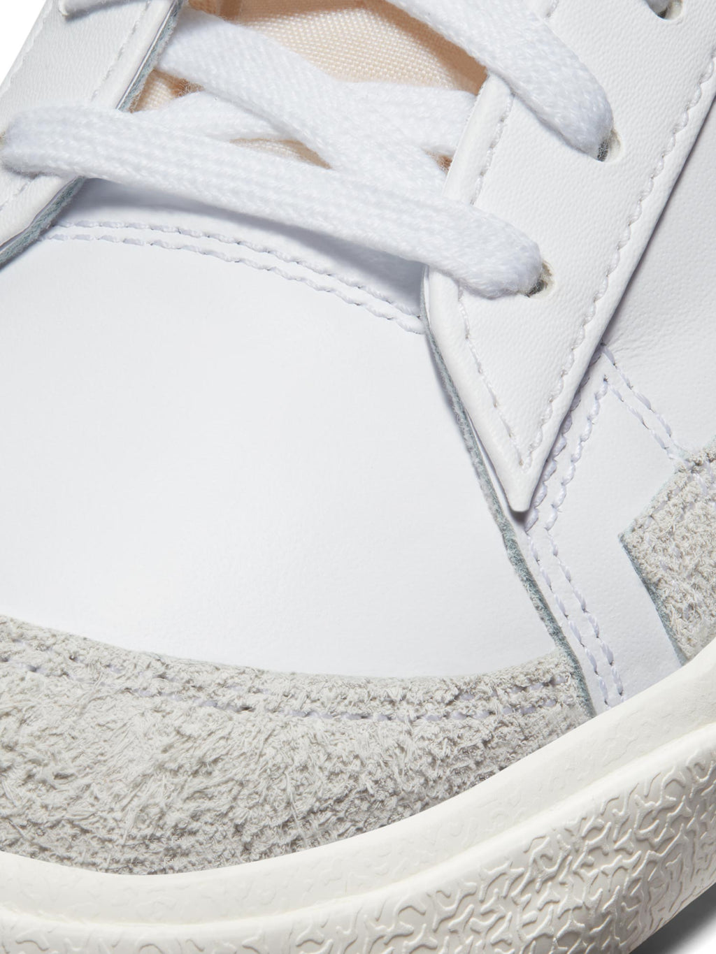 NIKE Обувки BLAZER LOW 77 VNTG