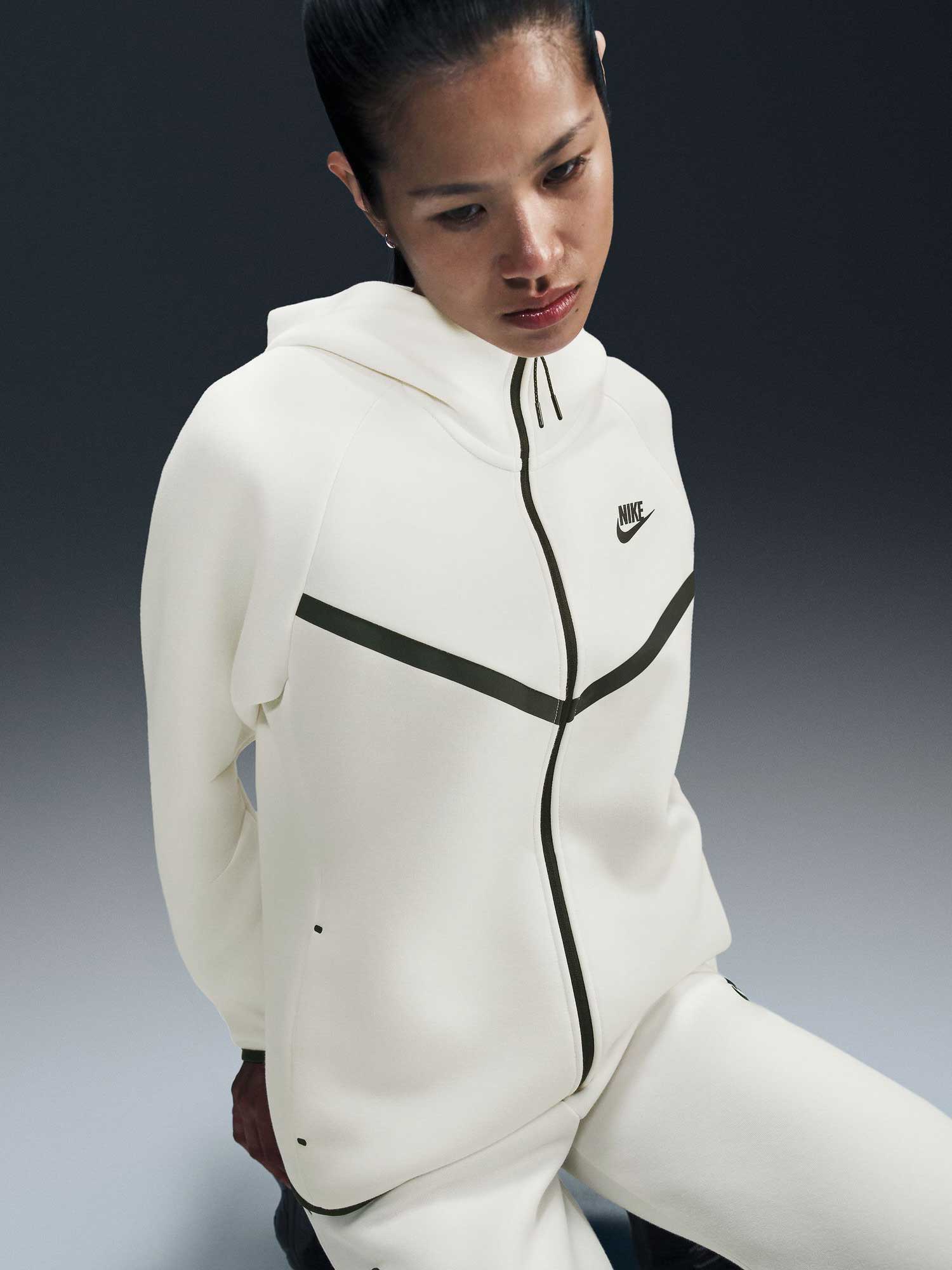 NIKE Суитшърт W NSW TCH FLC WR FZ HDY 2