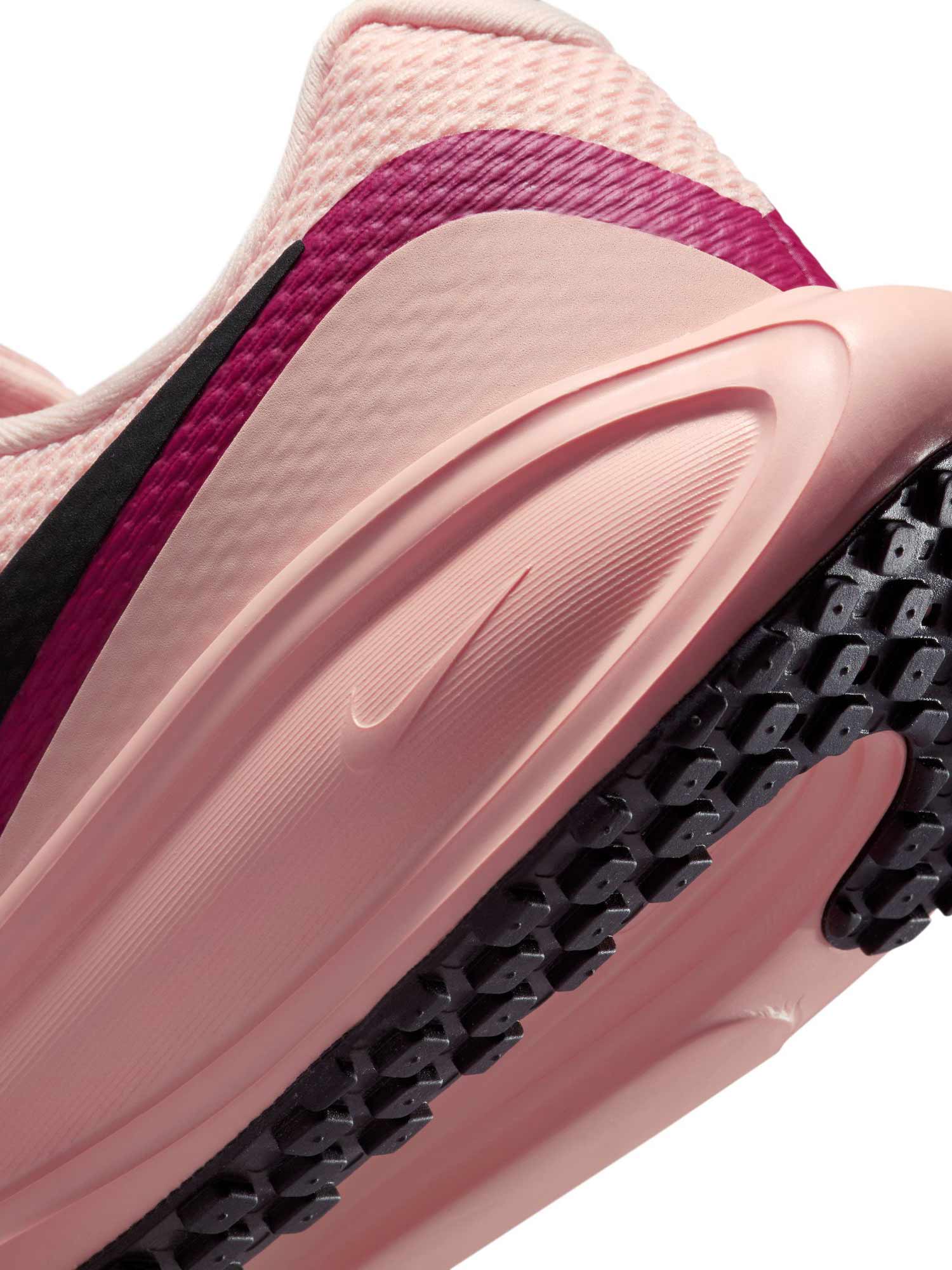 NIKE Обувки W REVOLUTION 8