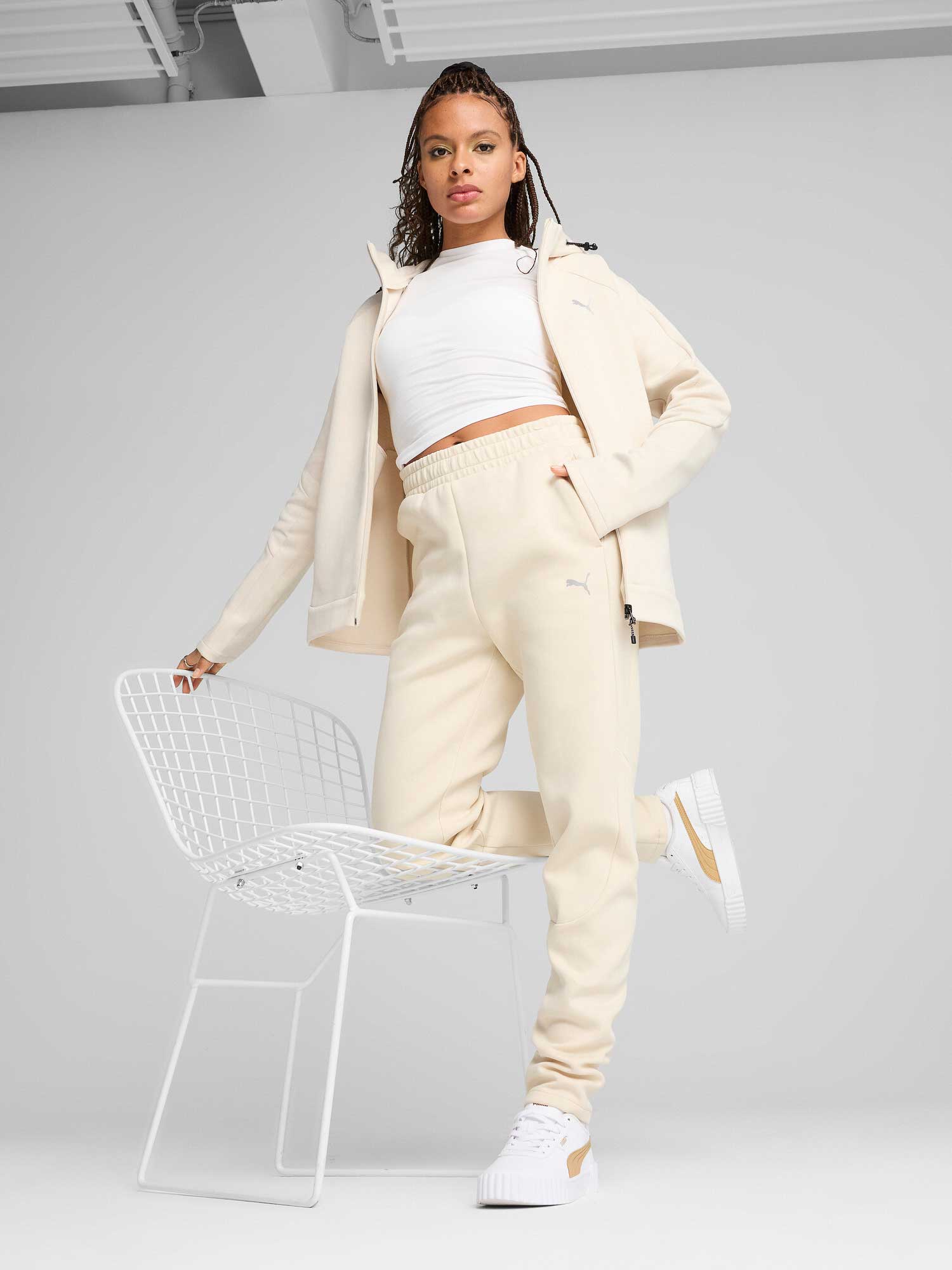 PUMA Спортно долнище EVOSTRIPE Sweatpants DK op