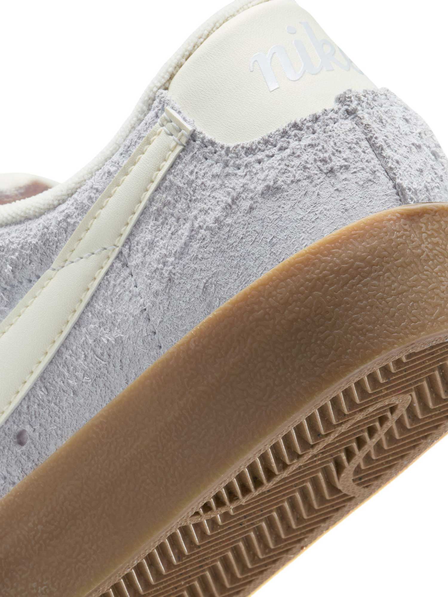 NIKE Обувки W BLAZER LOW 77 VNTG