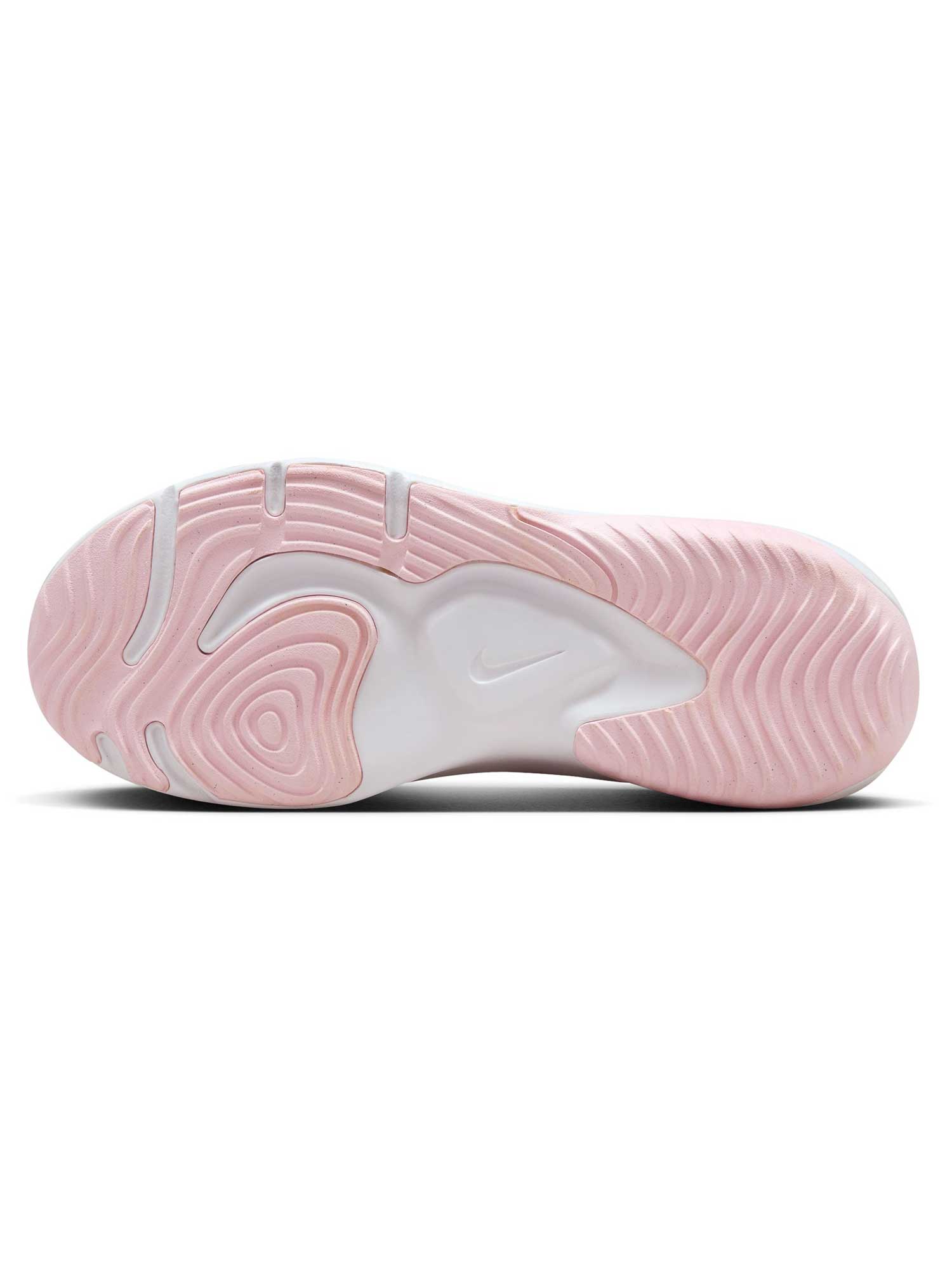 NIKE Обувки W LEGEND ESSENTIAL 3 NN