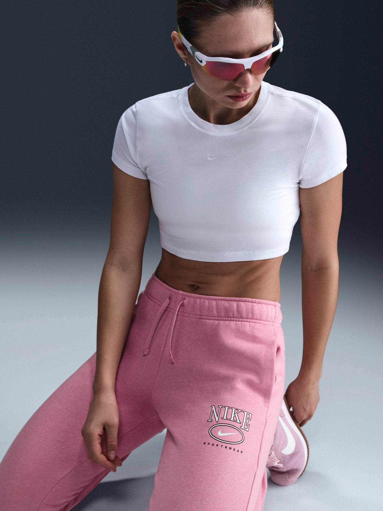 NIKE Спортно долнище W NSW CLUB FLC MR GFX STD PANT