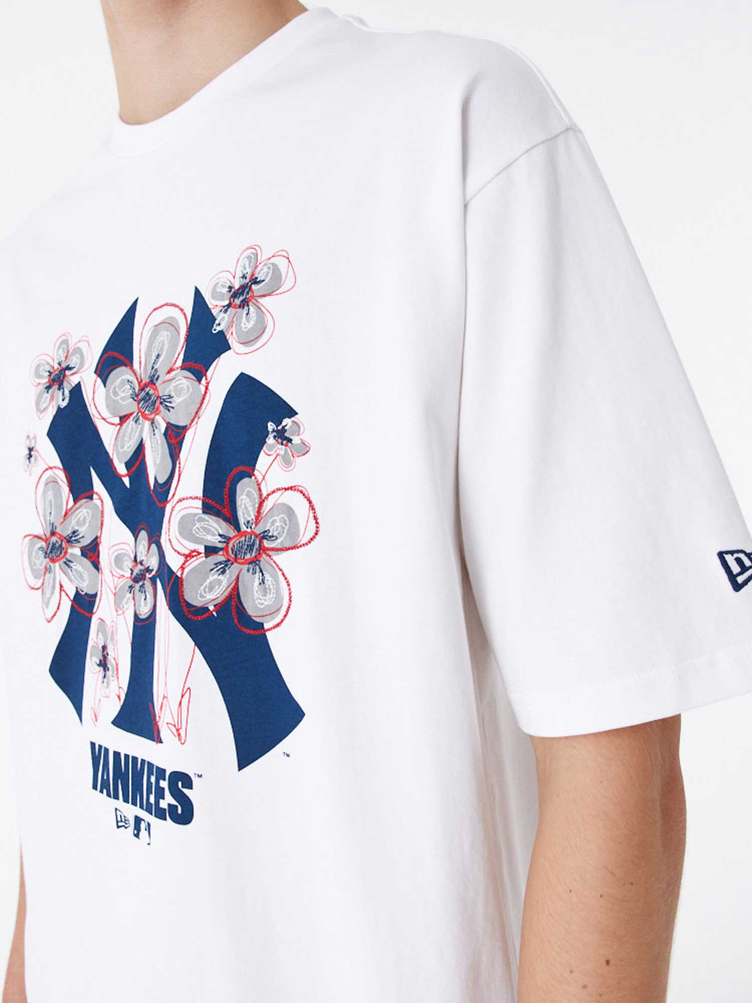 NEW ERA Тениска MLB FLORAL LOGO OS TEE NEYYAN