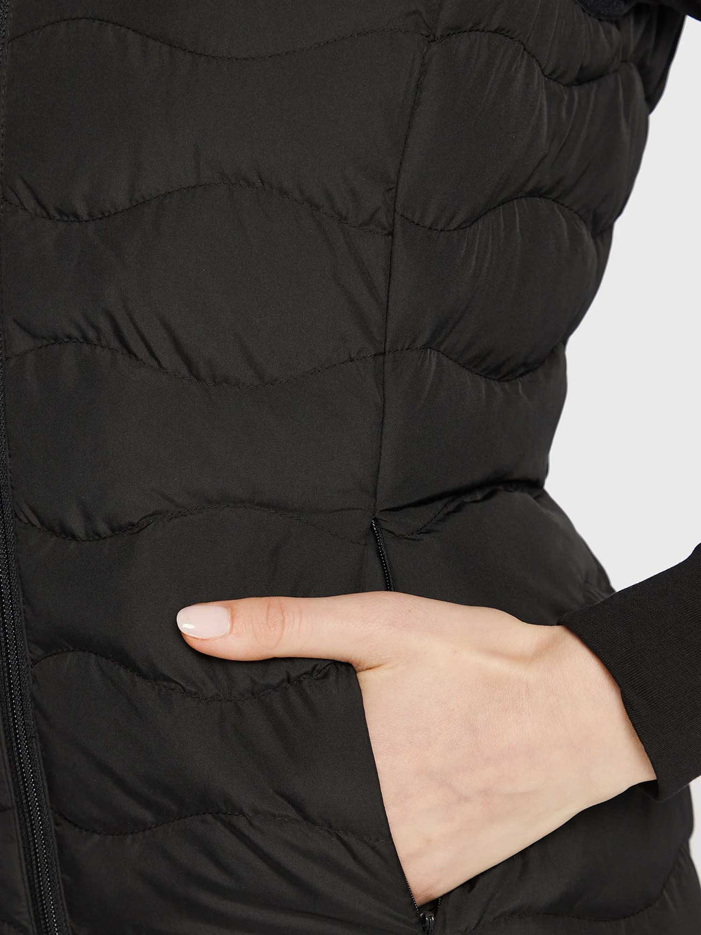 EA7 Emporio Armani Елек TRAIN CORE LADY W ECO DOWN VEST LIGHT PADDED