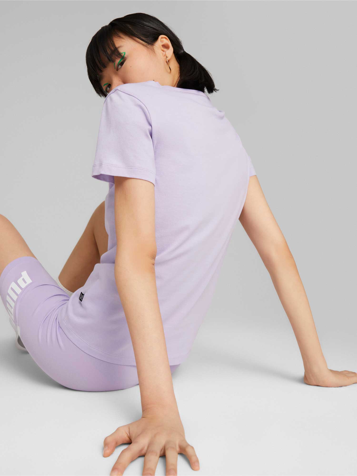 PUMA Тениска ESS V-Neck