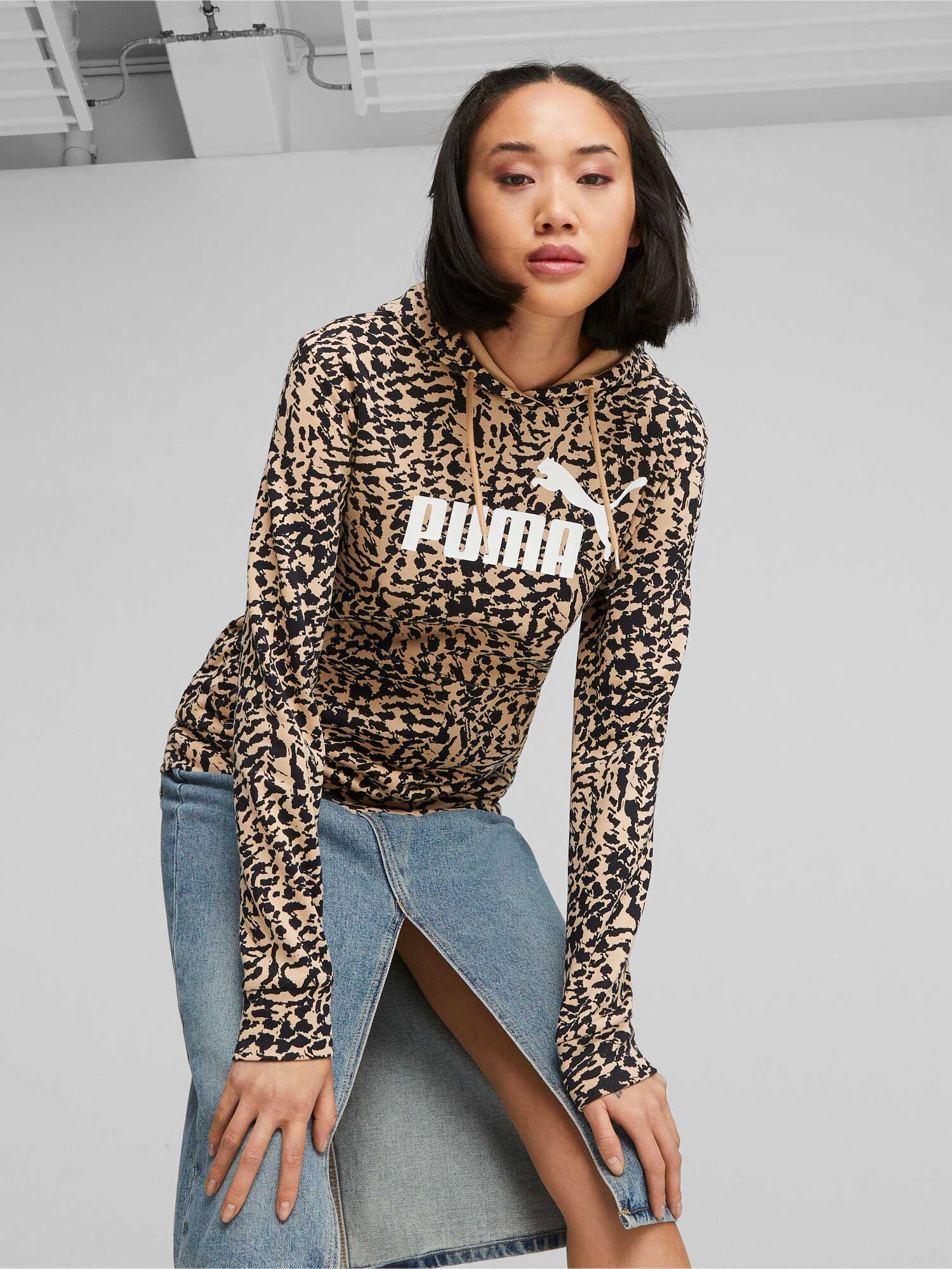 PUMA Суитшърт ESS+ ANIMAL AOP Hoodie
