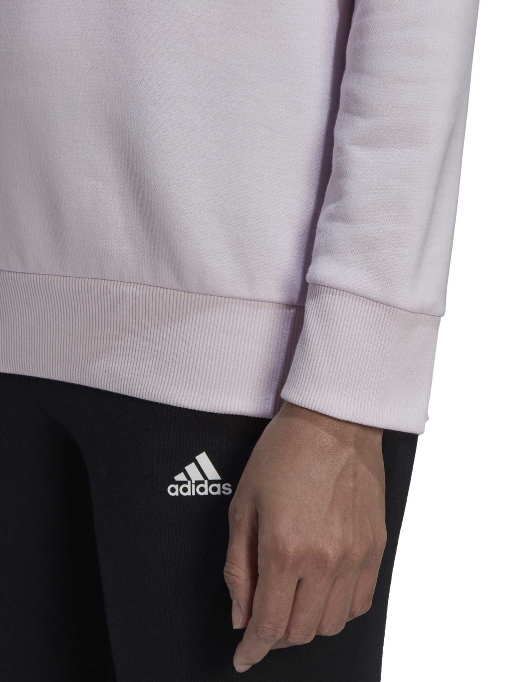 ADIDAS SPORTSWEAR Суитшърт Essentials Relaxed Logo