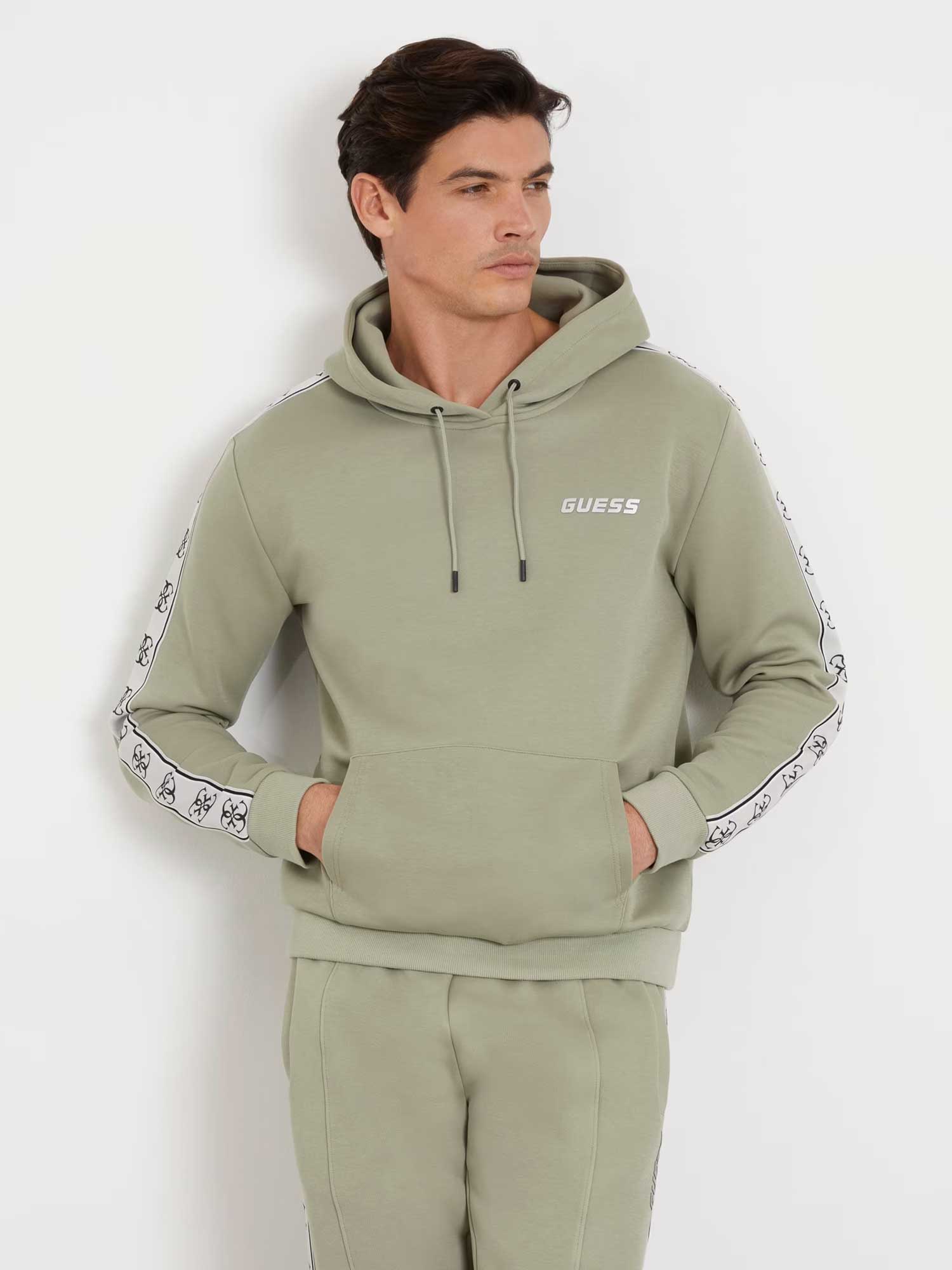 GUESS Суитшърт MICKEY HOODIE SWEATS