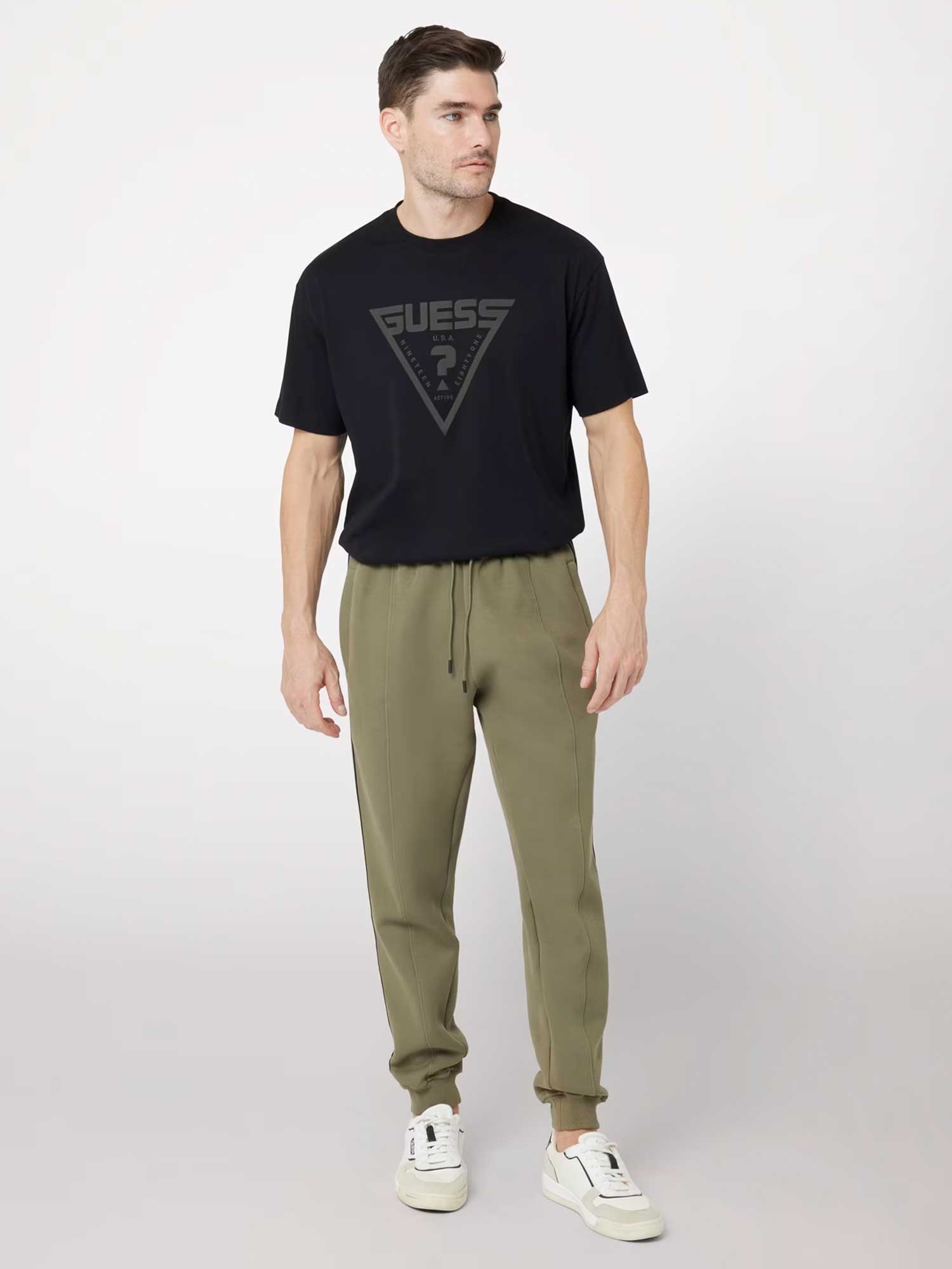 GUESS Спортно долнище MICKEY CUFF PANT
