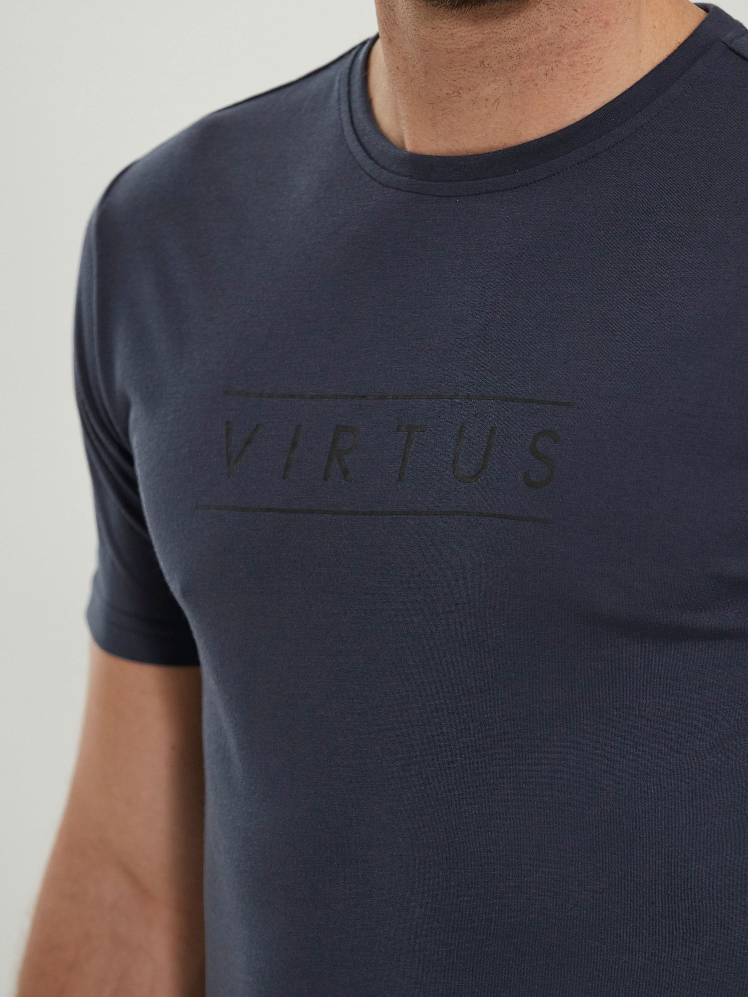 VIRTUS Тениска Estend