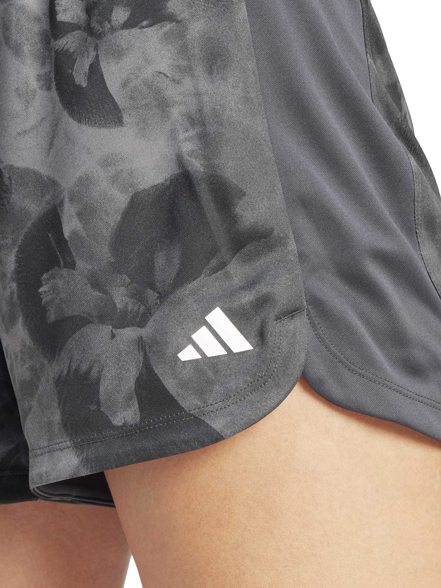 ADIDAS PERFORMANCE Къси панталони Pacer Essentials AOP Flower Tie-Dye