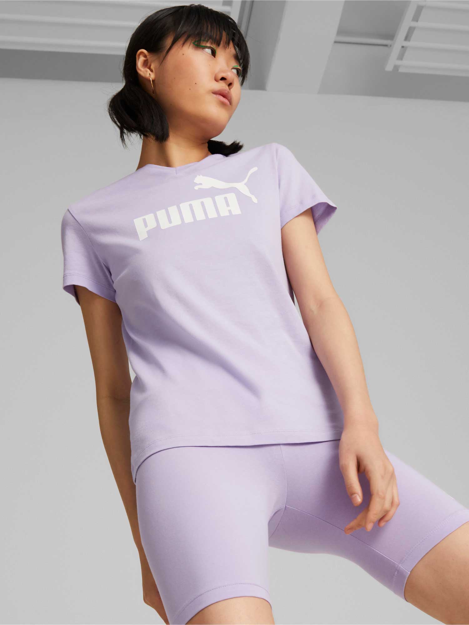 PUMA Тениска ESS V-Neck