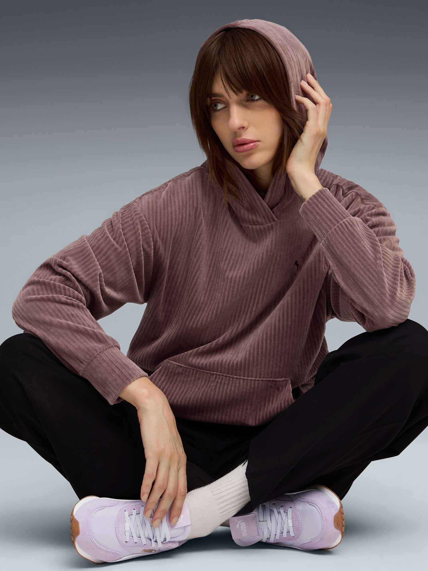 PUMA Суитшърт ESS ELEVATED Comfort Velour Rib Hoodie