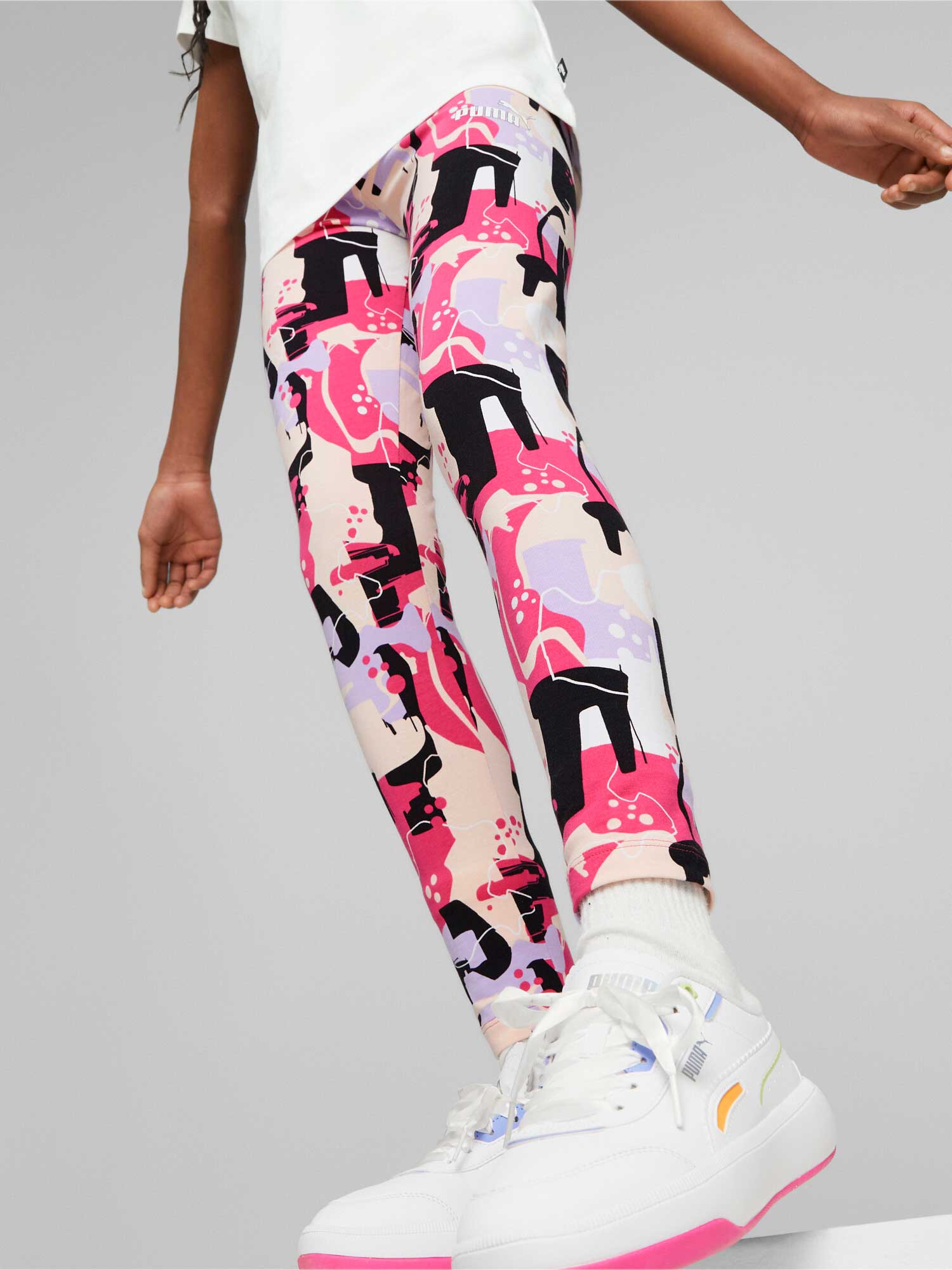 PUMA Клин ESS+ STREET ART AOP G