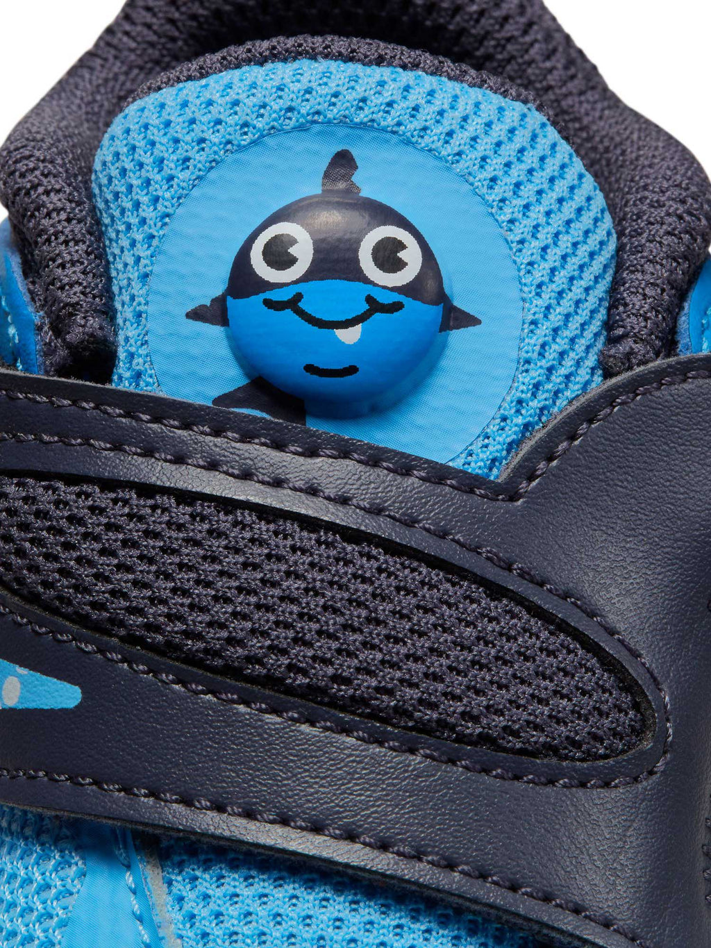 NIKE Обувки TEAM HUSTLE D 11 LIL TD