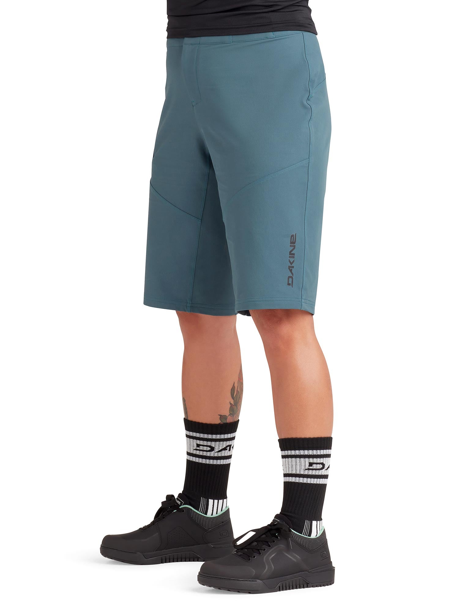 DAKINE Къси панталони SYNCLINE 13
