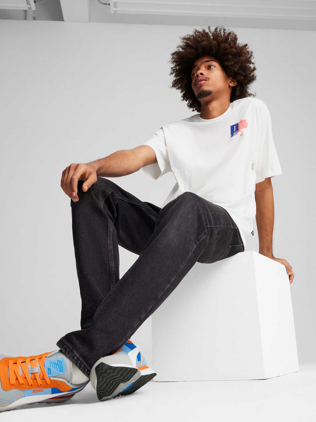 PUMA Тениска GRAPHICS FOOTBALL LEGACY Tee