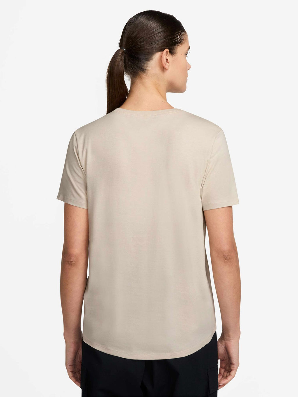 NIKE Тениска W NSW CLUB SS TEE CC