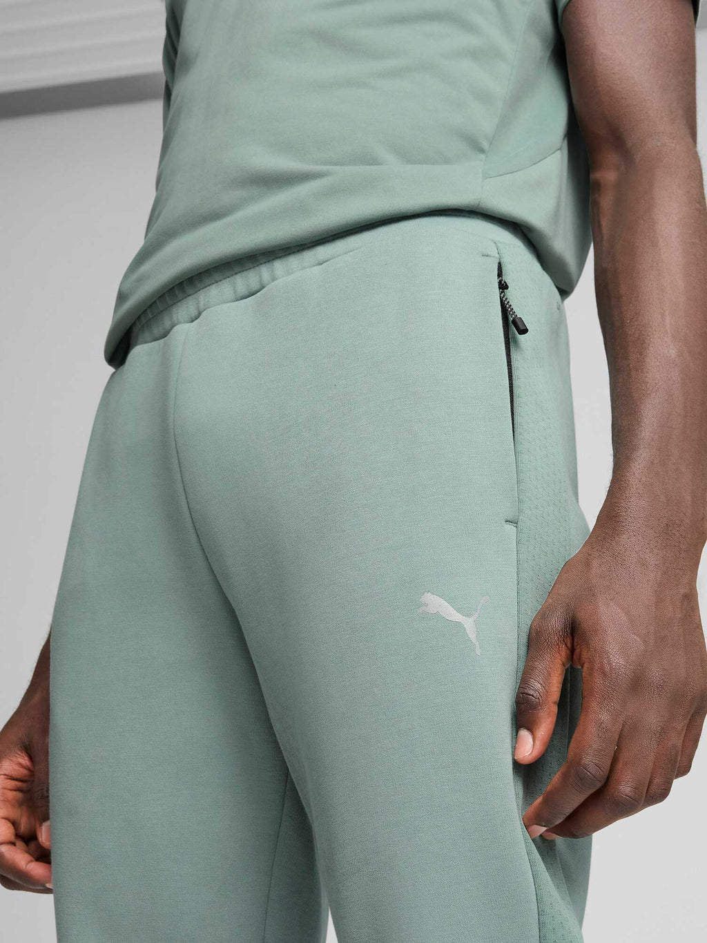 PUMA Спортно долнище EVOSTRIPE Pants DK op