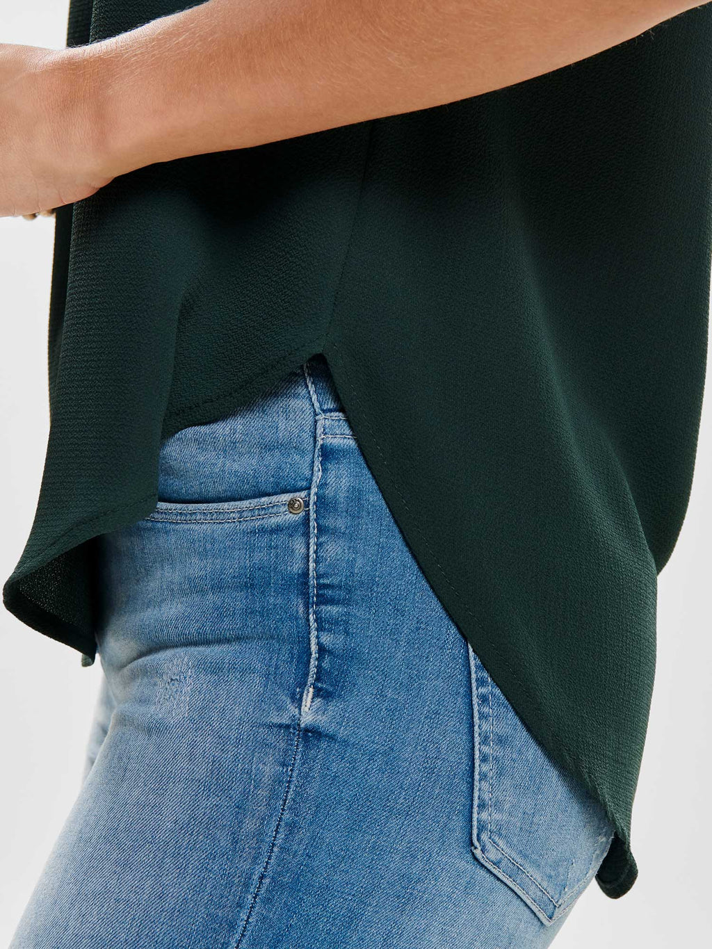 ONLY Тениска ONLVIC S/S SOLID TOP NOOS WVN