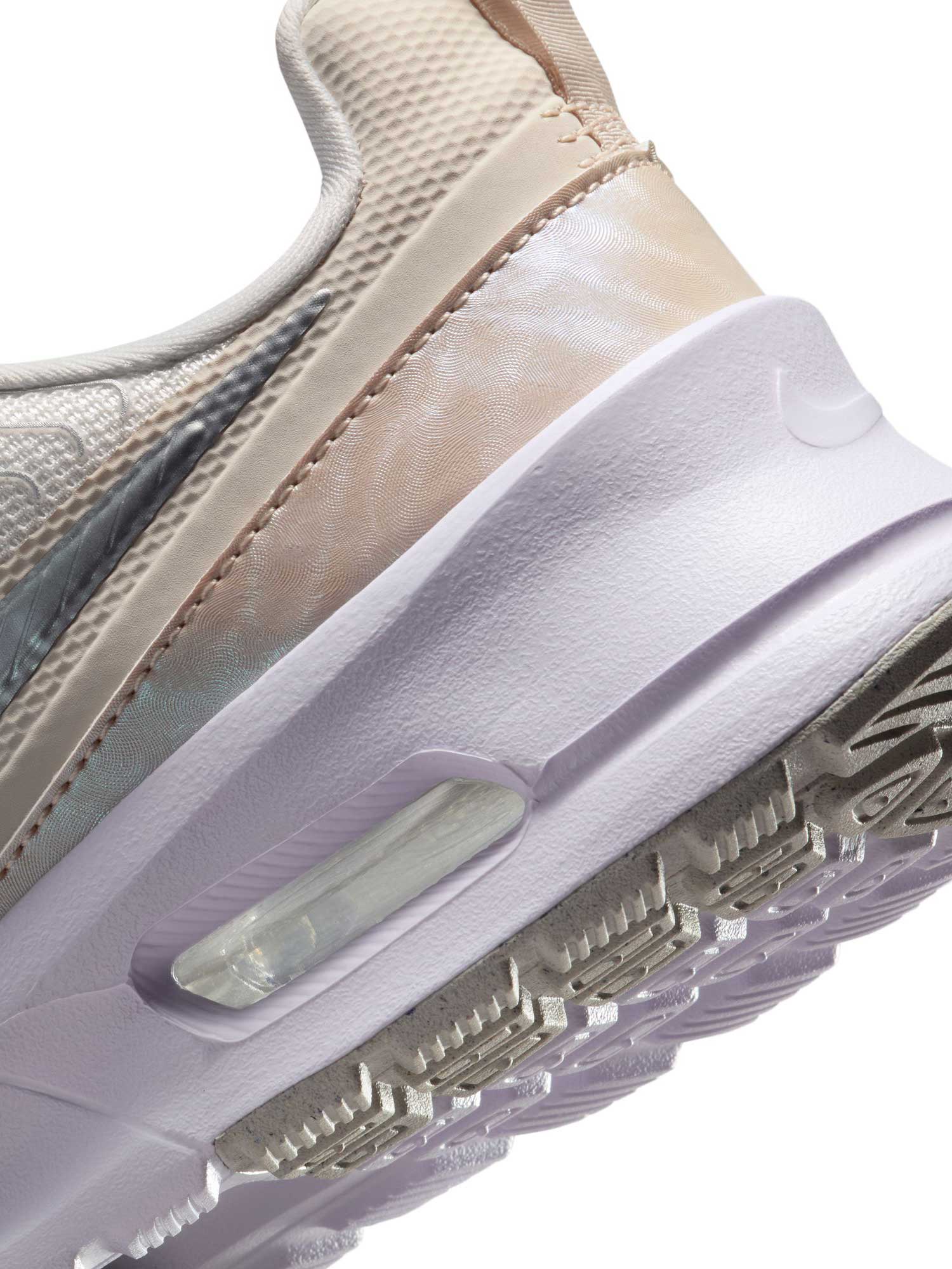 NIKE Обувки W AIR MAX NUAXIS SE
