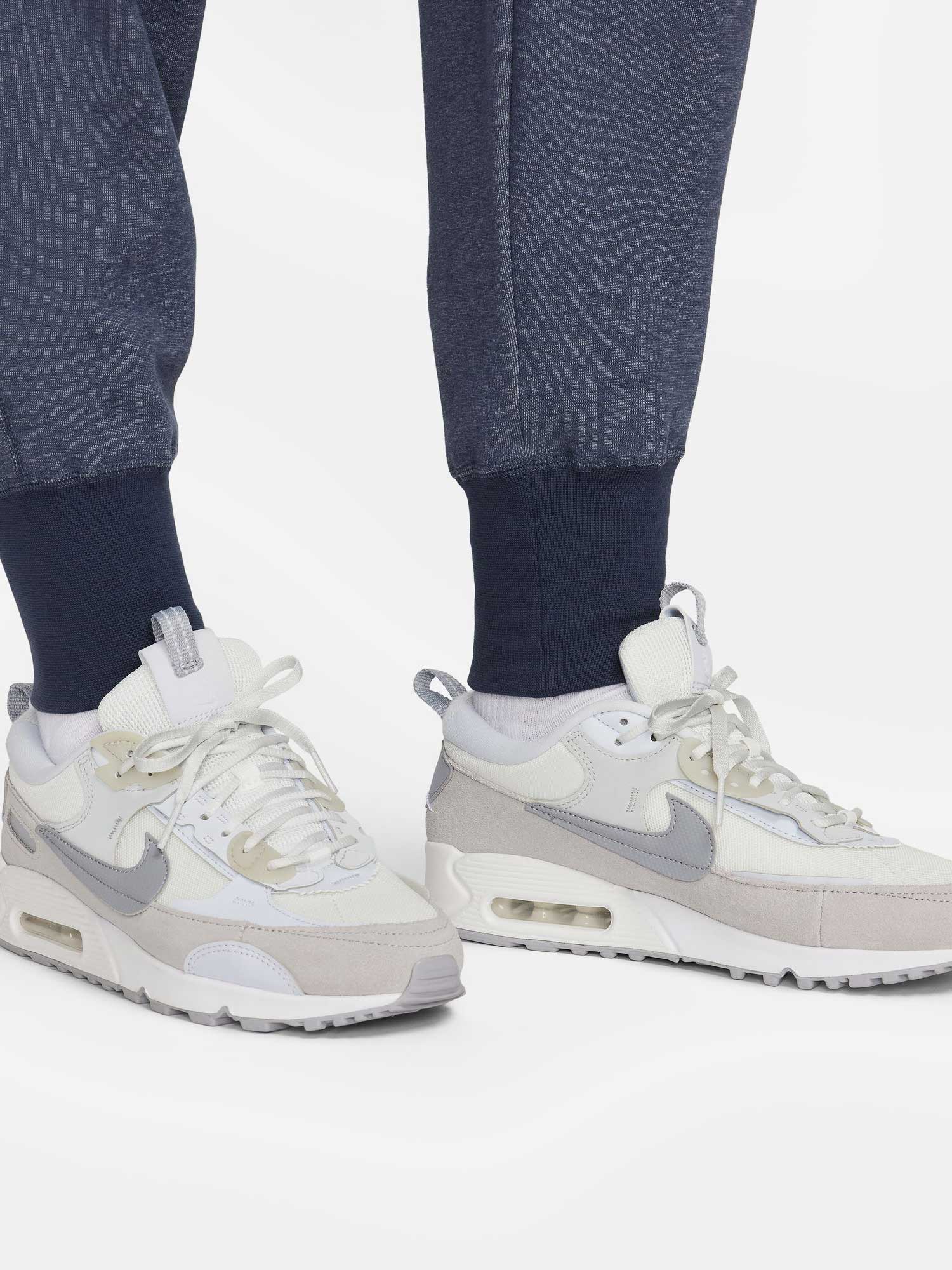 NIKE Спортно долнище FCB WNSW TCHFLC ESSNTLHRPNT 3R