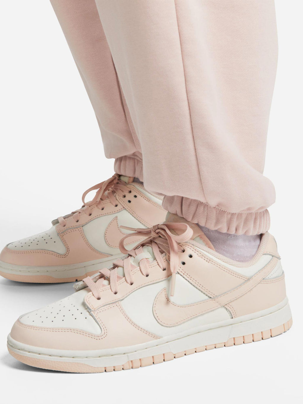NIKE Спортно долнище W CLUB FLC MR CARGO