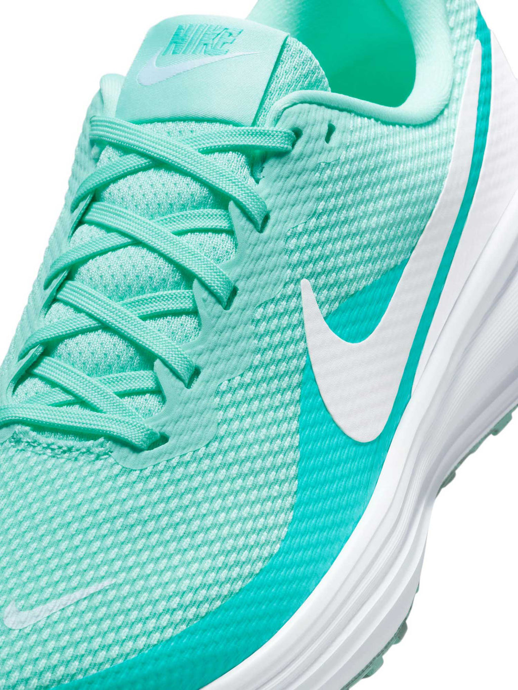NIKE Обувки W REVOLUTION 8