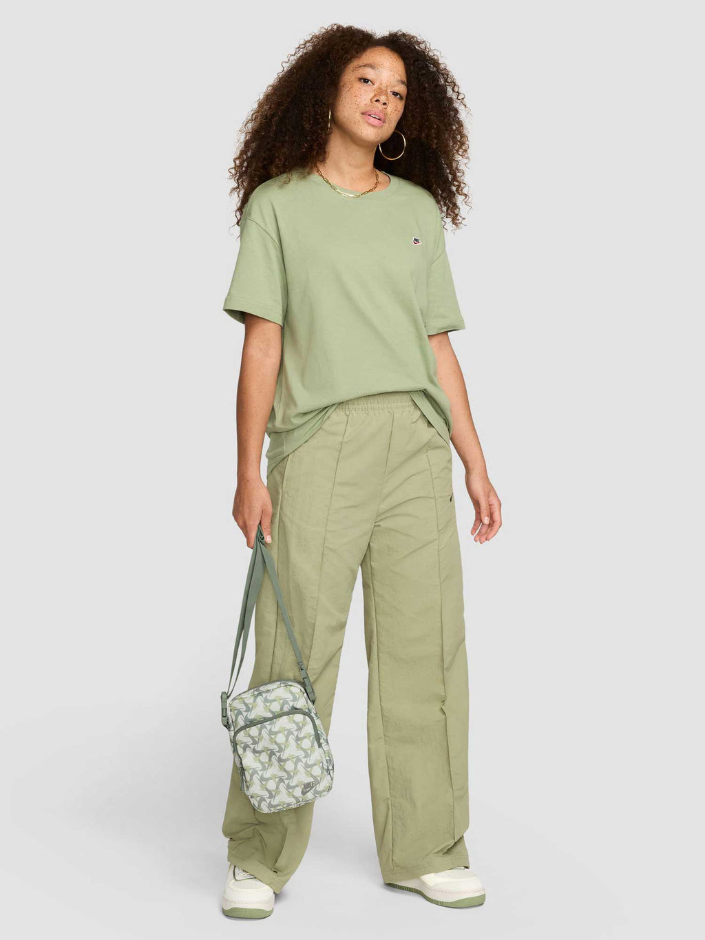 NIKE Чанта NK HERTGE CRSSBY-ACC PRNT FA24