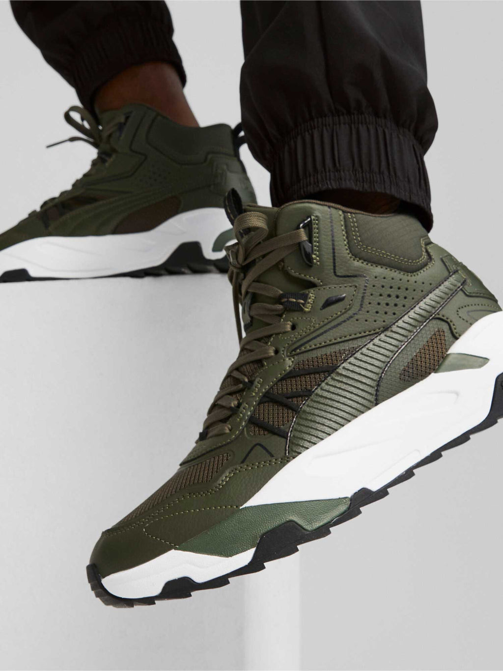 PUMA Обувки Trinity Mid Hybrid