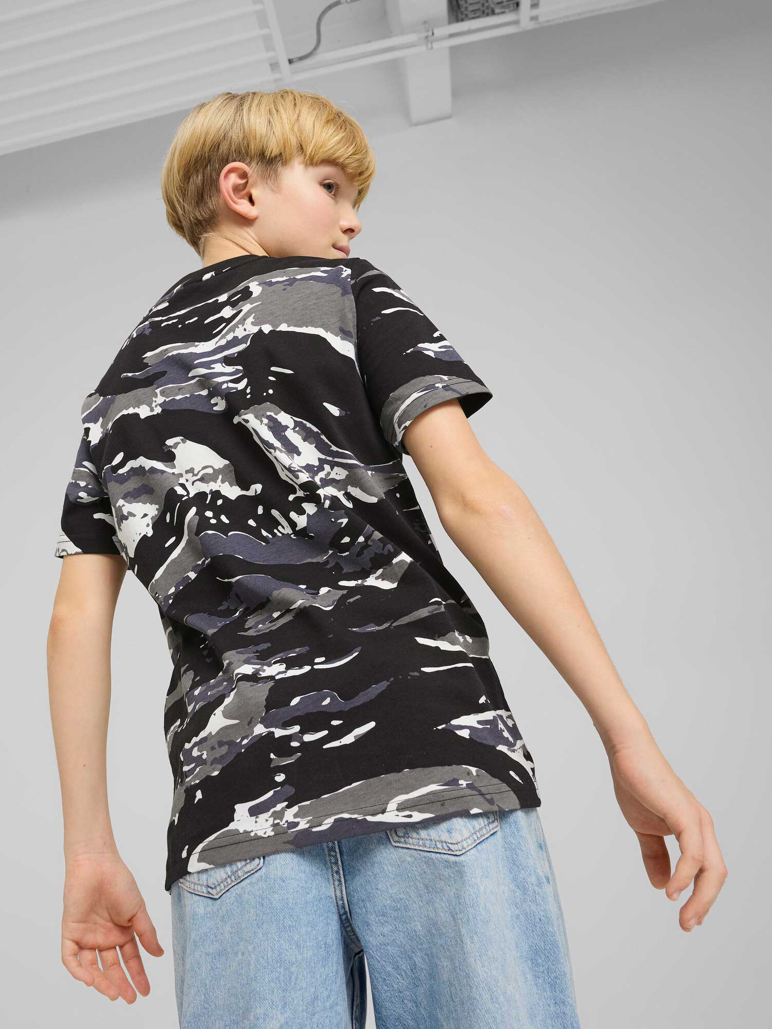 PUMA Тениска ESS CAMO AOP Tee B