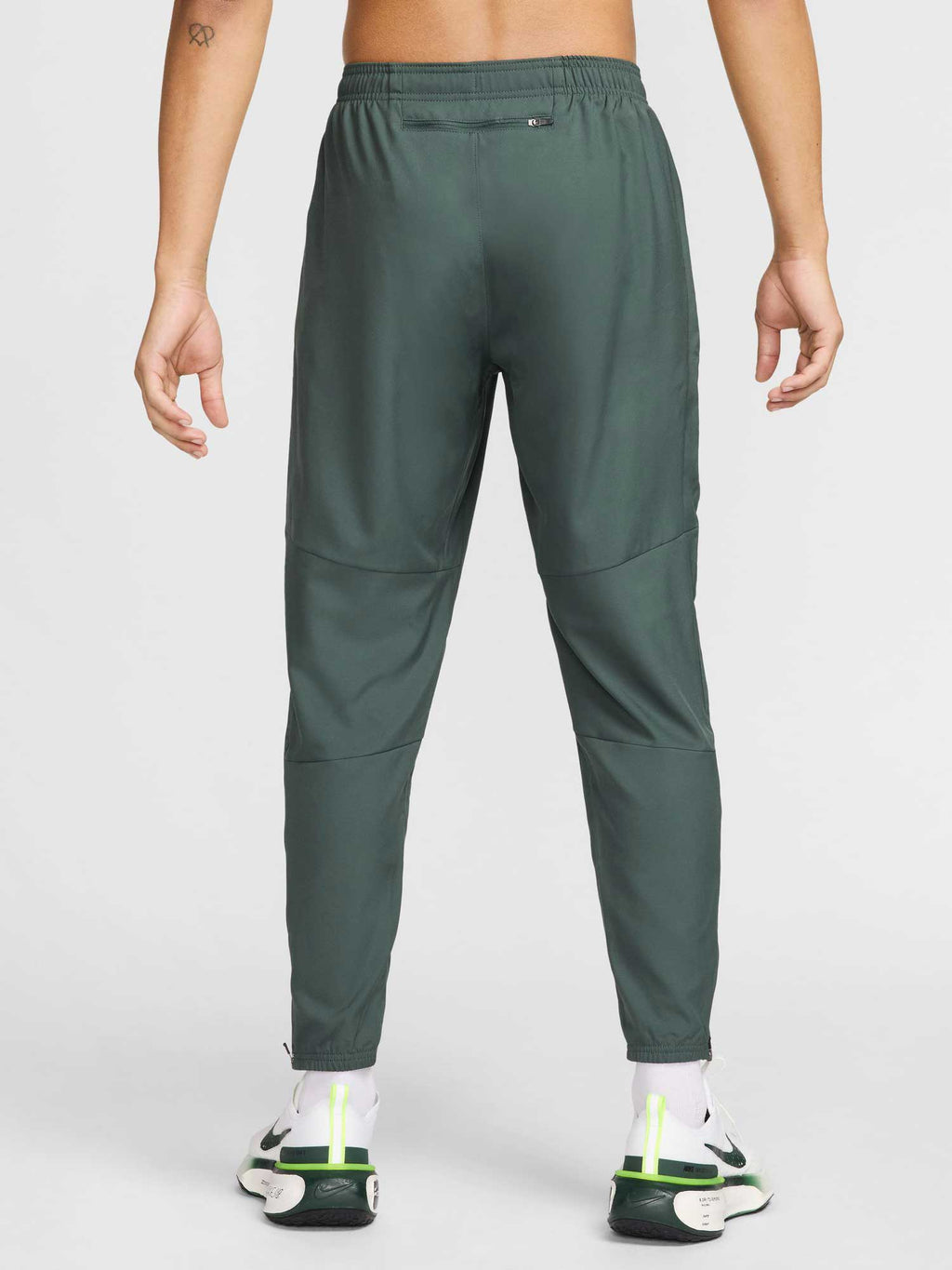 NIKE Спортно долнище M NK DF CHALLENGR WVN PANT