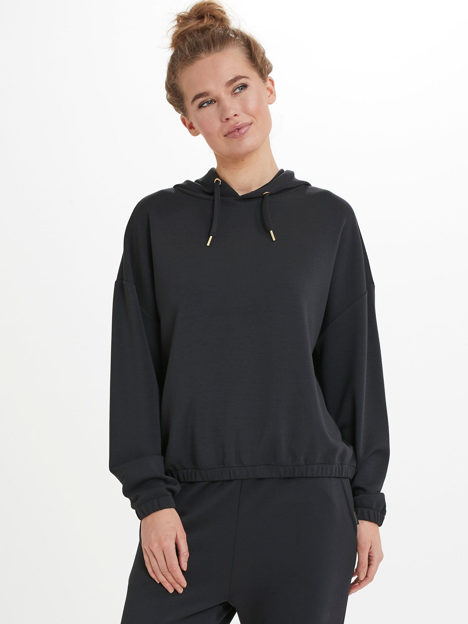 ATHLECIA Суитшърт Namier