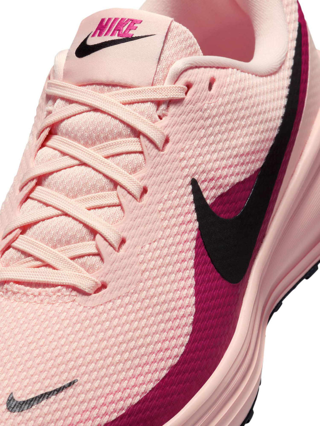 NIKE Обувки W REVOLUTION 8