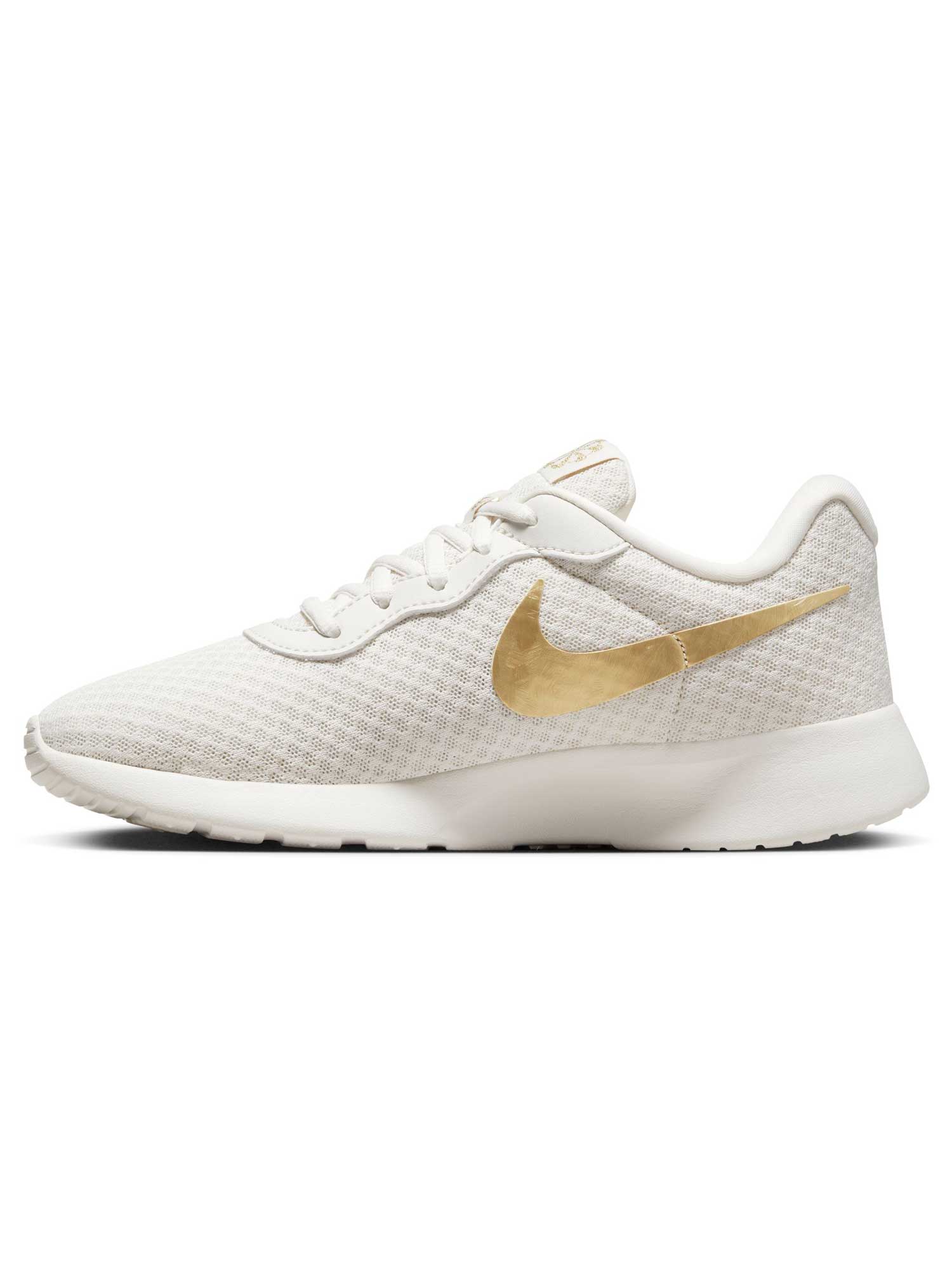 NIKE Обувки WMNS TANJUN FLYEASE