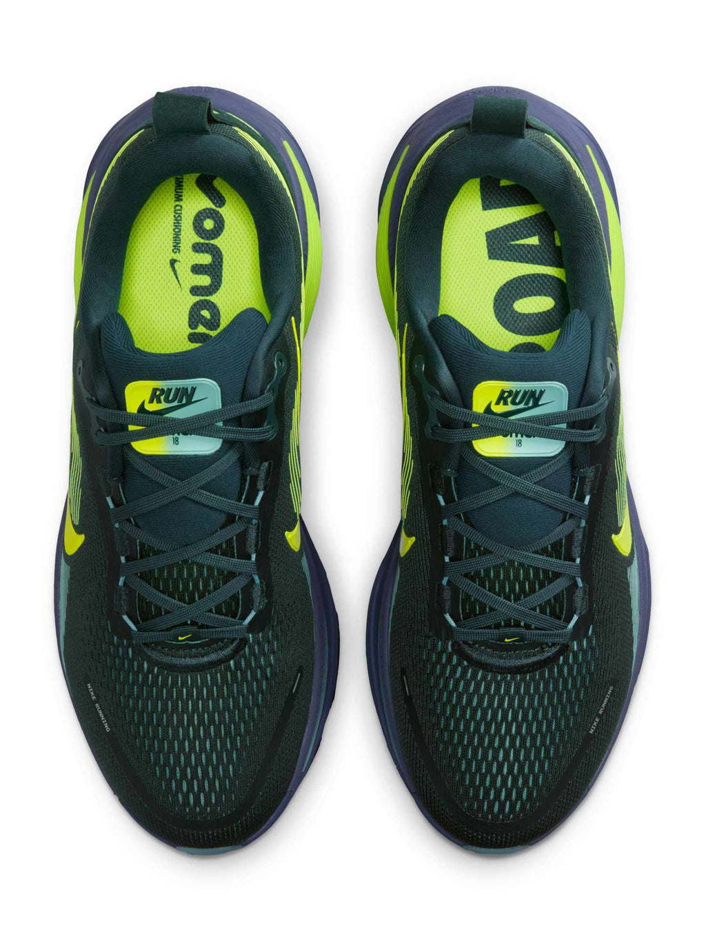 NIKE Обувки VOMERO 18