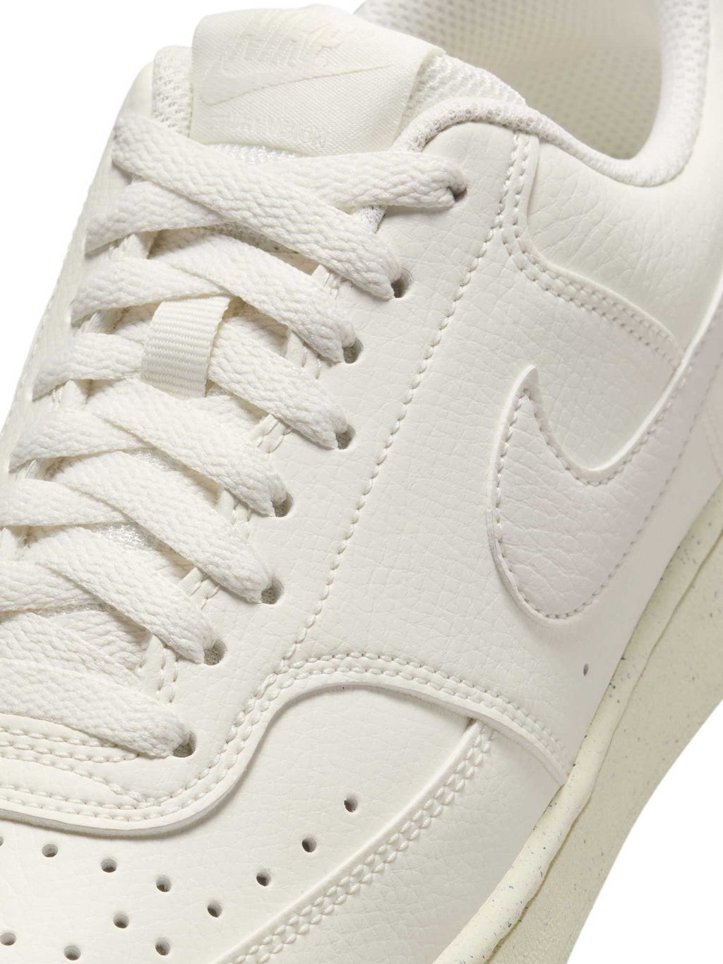 NIKE Обувки W COURT VISION LO NN