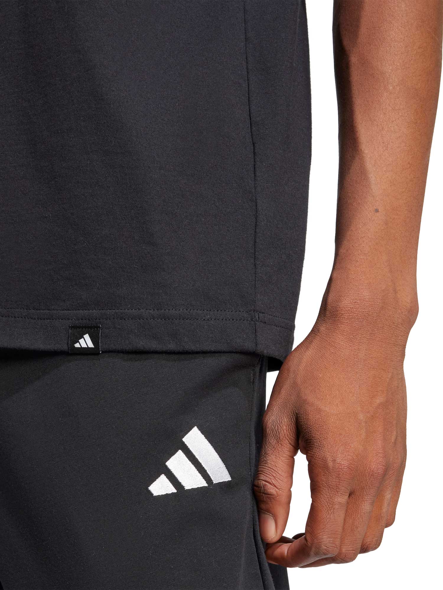 ADIDAS SPORTSWEAR Тениска Lounge Slides Graphic Pocket T-Shirt